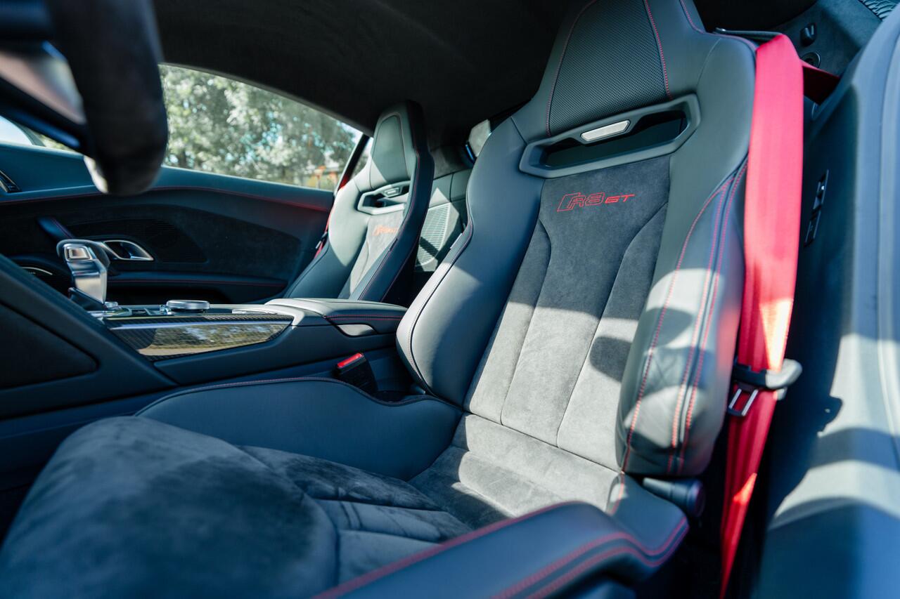 Audi R8 GT V10 139/333 | Limited edition | Suzuka Matt Audi Exclusive | Schaalstoelen | Keramisch | Laser LED | B&O | Xpel