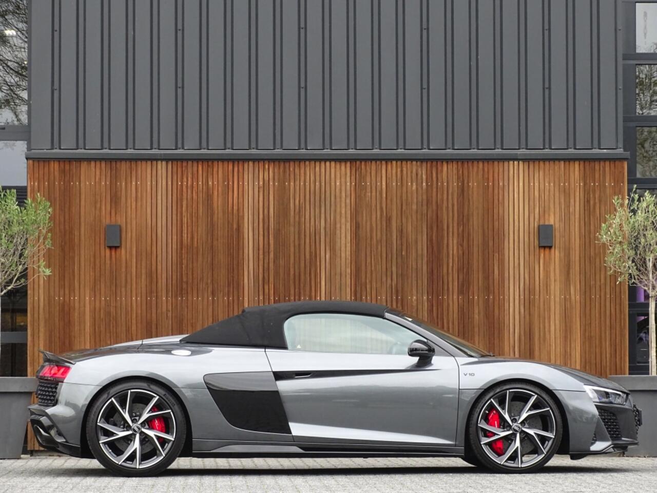 Audi R8 5.2 V10 622PK quattro Performance / Carbon / Keramisch / B&O