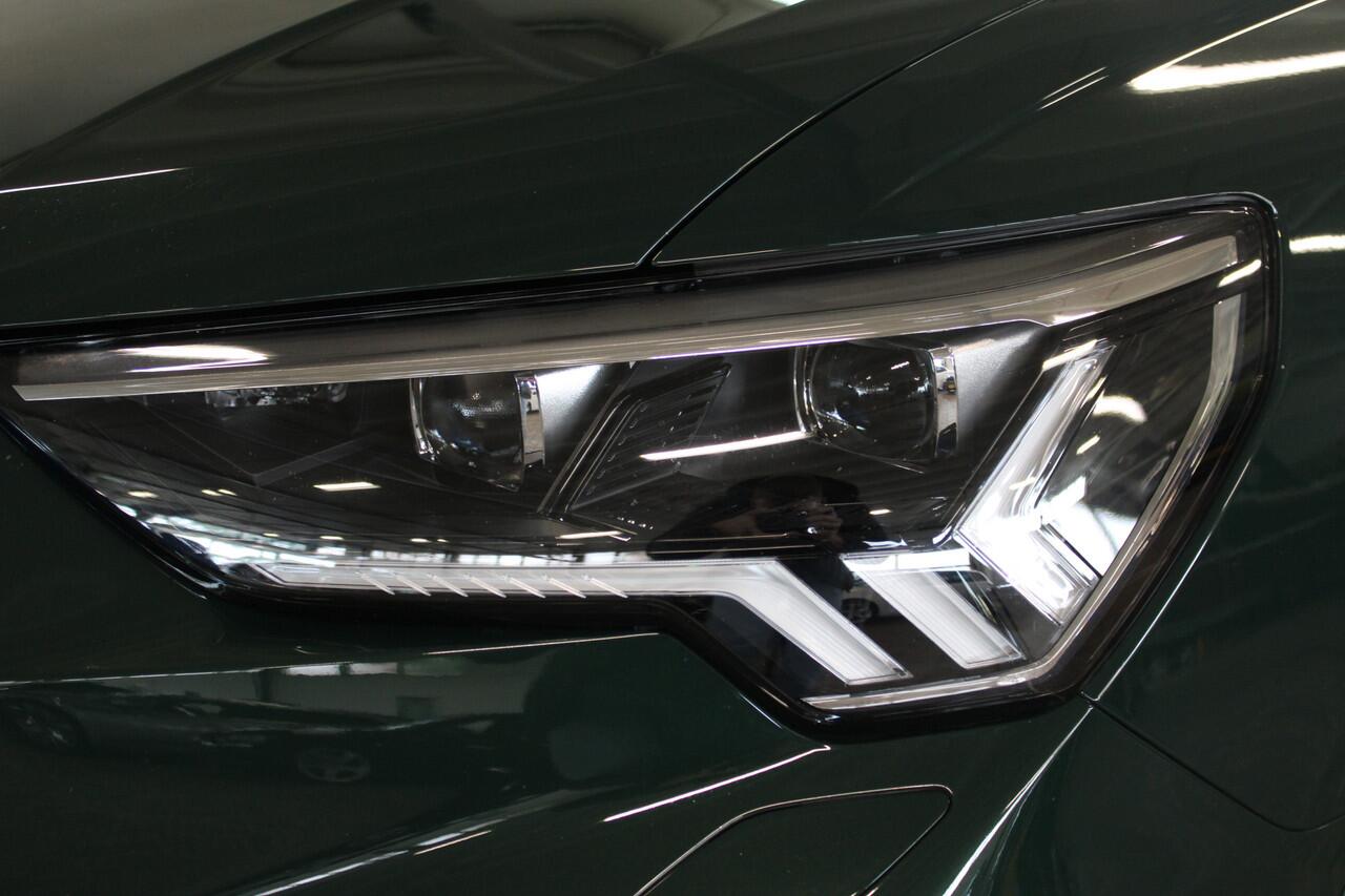 Audi RS Q3 Sportback 2.5 TFSI Quattro | Adaptieve cruise control | Memory seat | Alcantara stuurwiel | Apple carplay/Android auto | Sonos audio | Stoelverwarming | 360° camera |