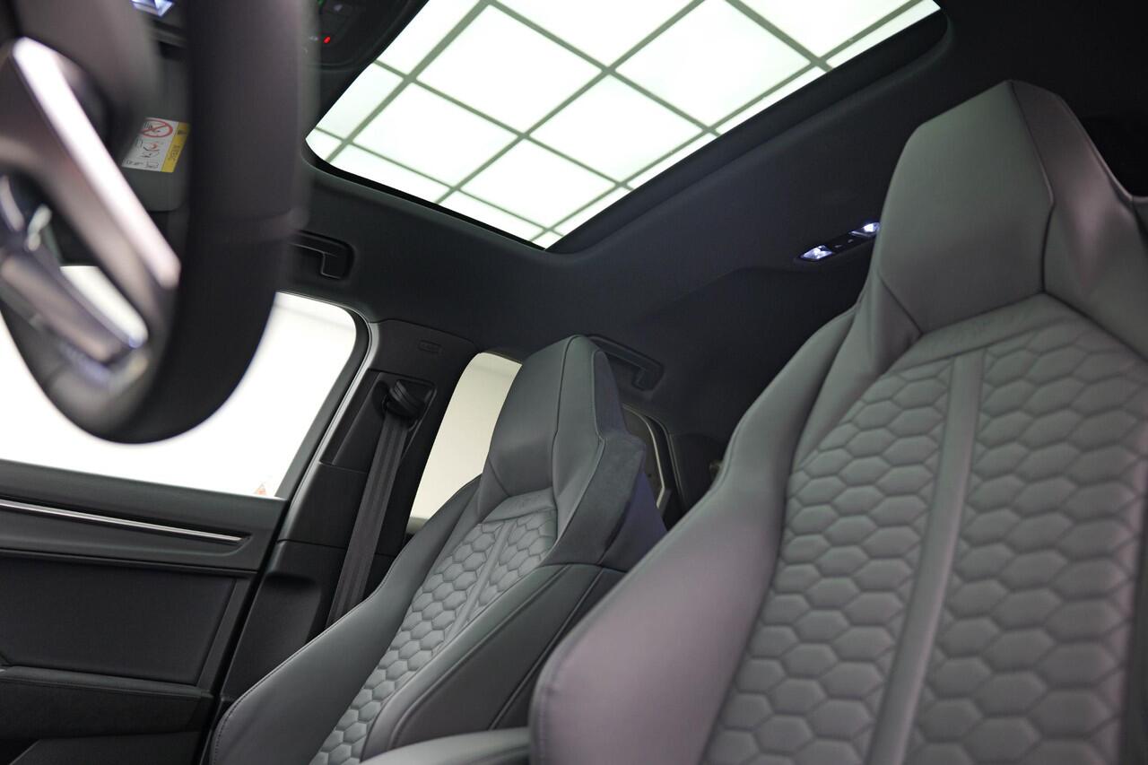 Audi RS Q3 RSQ3 Sportback 2.5 TFSI |Pano|Sonos|RS-Stoelen|BTW|Keyless|