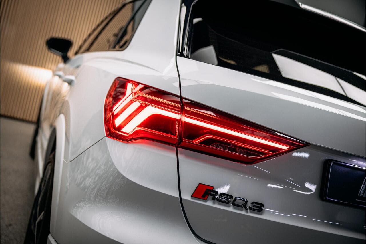 Audi RS Q3 RSQ3 TFSI | Carbon | Elek. stoelen | Camera | stoel verwarming |