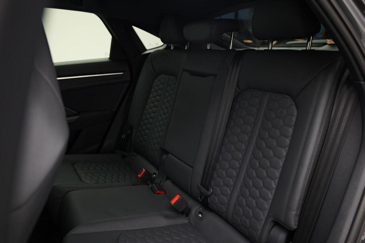 Audi RS Q3 RSQ3 Sportback 2.5 TFSI |Pano|Sonos|RS-Stoelen|BTW|Keyless|