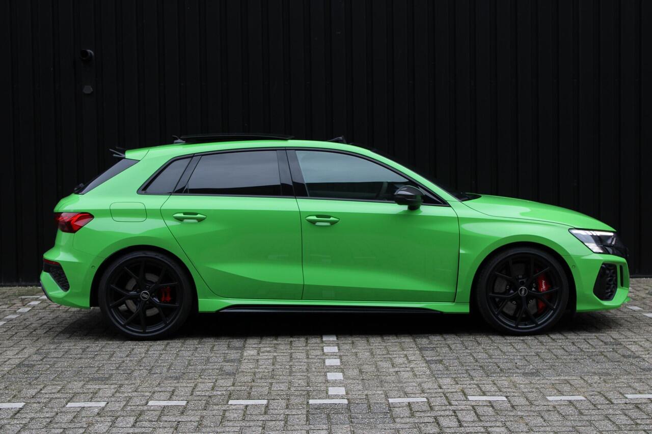 Audi RS3 Sportback 2.5 TFSI quattro PANO KERAMISCH B&O MATR