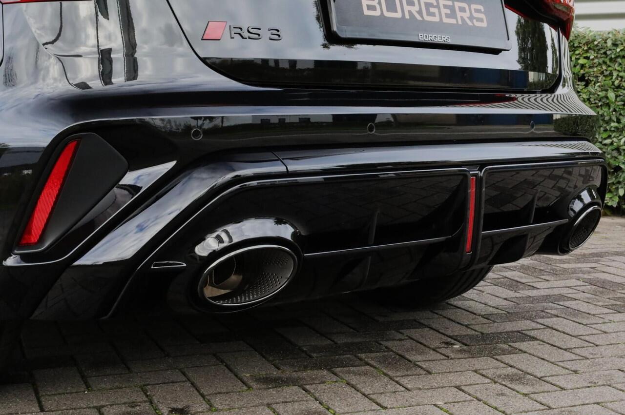 Audi RS3 Sportback Keramisch l Carbon l Pano l Massage