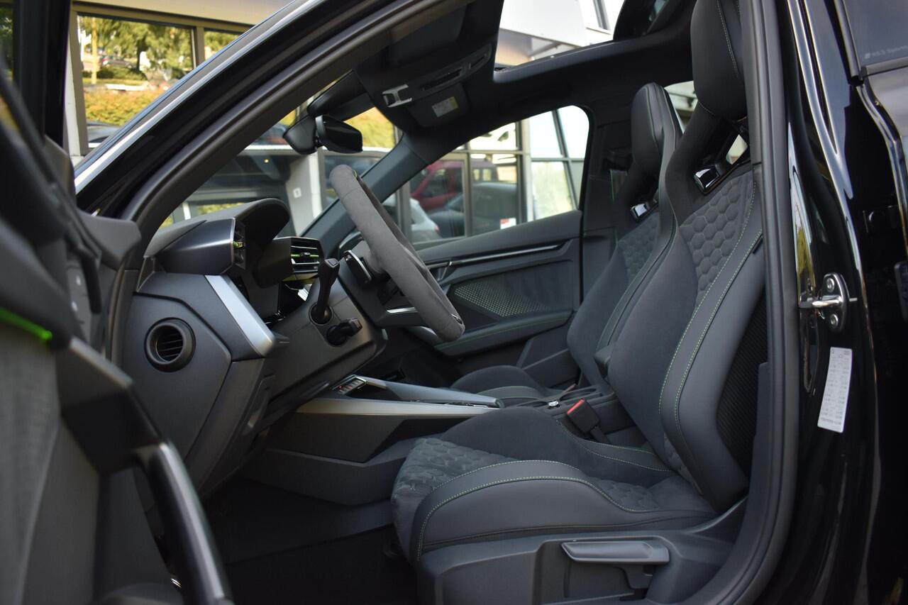 Audi RS3 Sportback 2.5 TFSI RS3 quattro Pano HUD Lane Sonos Camera Kuip RS3 400PK