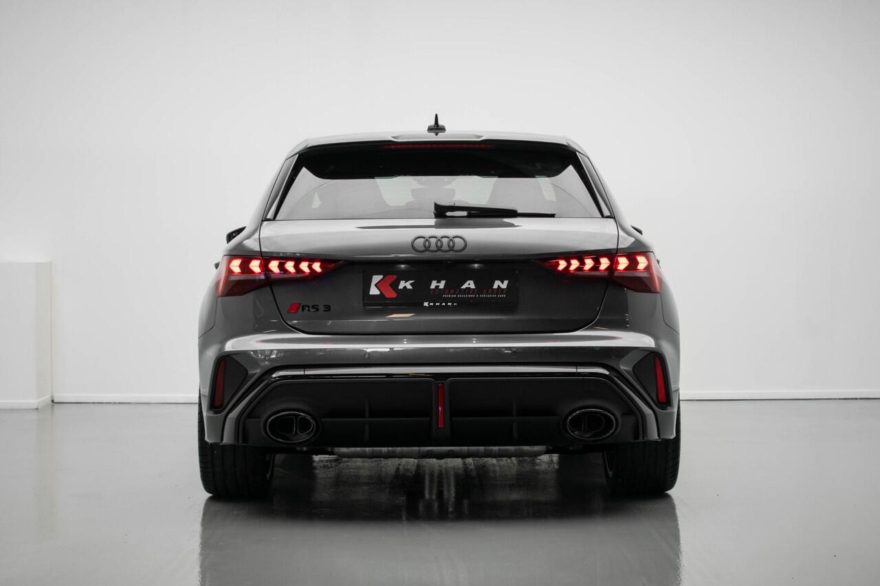 Audi RS3 Sportback 2.5 TFSI quattro |Pano|Kuipstoel|Sonos|HUD|
