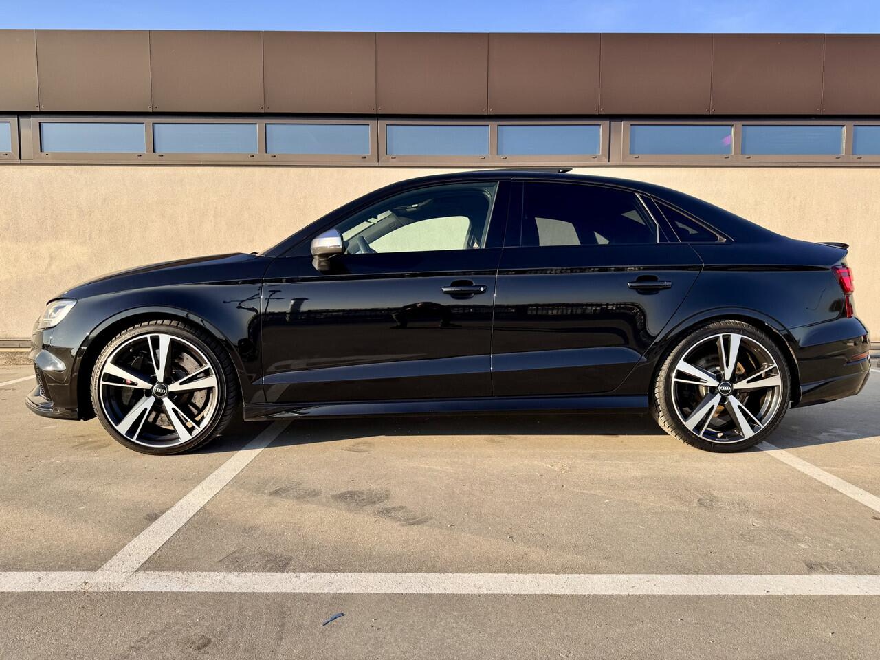 Audi RS3 A3 Limousine 2.5 TFSI quattro | Pano | Navi | veel opties | % Bovag Occasion Partner %