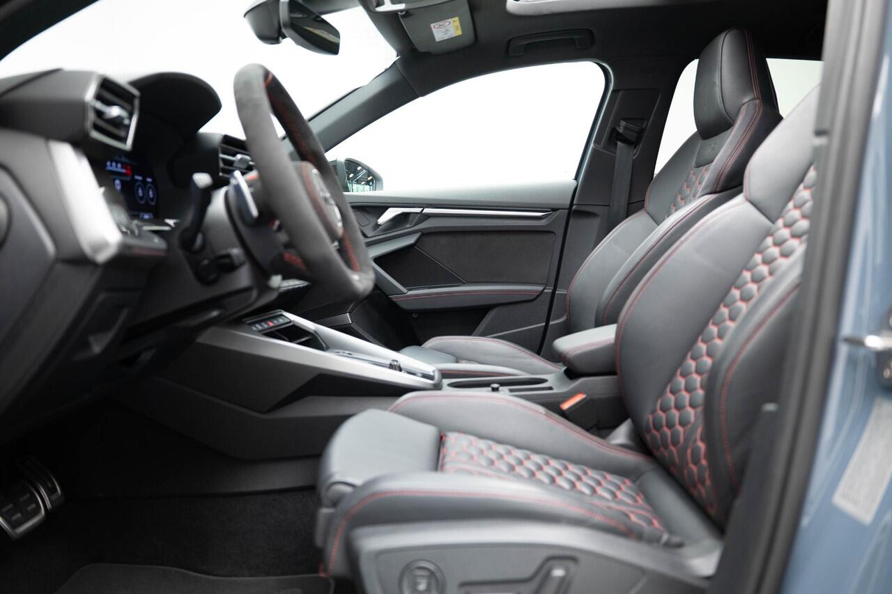 Audi RS3 Sportback 2.5 TFSI quattro |Pano|Massage|B&O|Carbon|