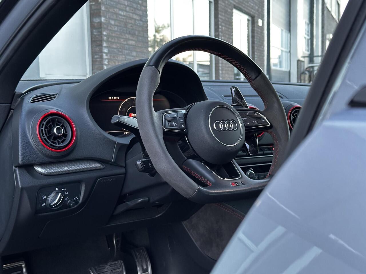 Audi RS3 Sportback 2.5 TFSI RS 3 QUATTRO TTE700 600+ PK | AKRAPOVIC | B&O | Virtual | MAGNETIC RIDE | DAB | Camera