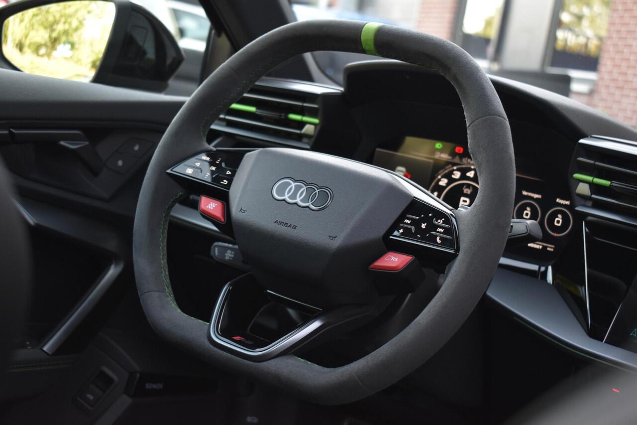 Audi RS3 Sportback 2.5 TFSI RS3 quattro HULK Pano HUD Kuip Lane Sonos Camera RS3 400PK