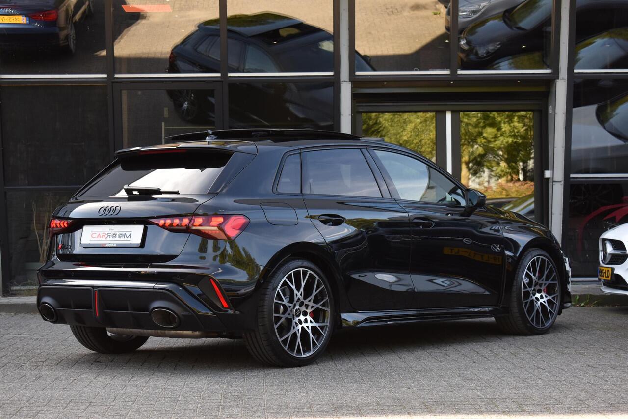 Audi RS3 Sportback 2.5 TFSI RS3 quattro Pano HUD Lane Sonos Camera Kuip RS3 400PK