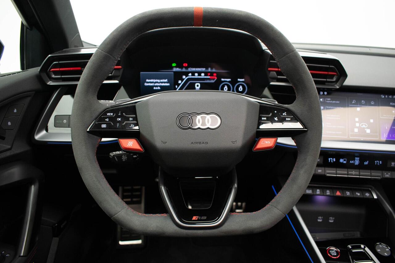 Audi RS3 Sportback 2.5 TFSI quattro |Pano|Kuipstoel|Sonos|HUD|