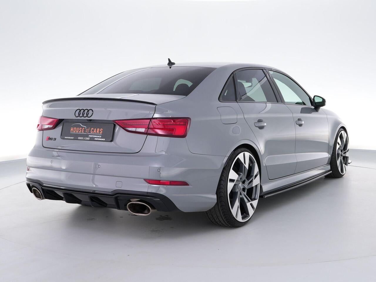 Audi RS3 Limousine 2.5 460pk TFSI quattro |APR stage 1|APR carbon air intake|Akrapovic|RS-stoelen|Bang&Olufsen|digital cockpit|Apple Carplay|Matrix-LED|blind spot|