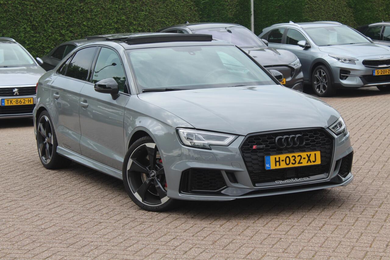 Audi RS3 Limousine 2.5 TFSI quattro / Full option! / Panoramadak / Camera / RS Seats / 19'' / Matrix LED / Virtual Cockpit / B&O / DAB / Audi Magnetic Ride / Navigatie / Stoelverwarming / ACC