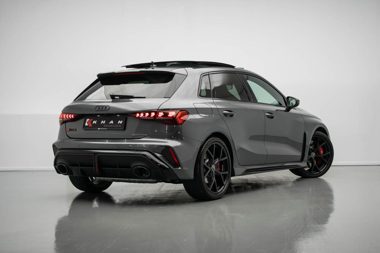 Audi RS3 Sportback 2.5 TFSI quattro |Pano|Kuipstoel|Sonos|HUD|