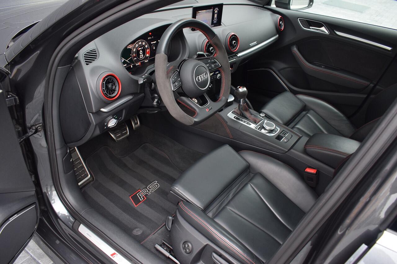 Audi RS3 Limousine 2.5 TFSI 400pk Quattro Pano | Magnetic ride | B&O