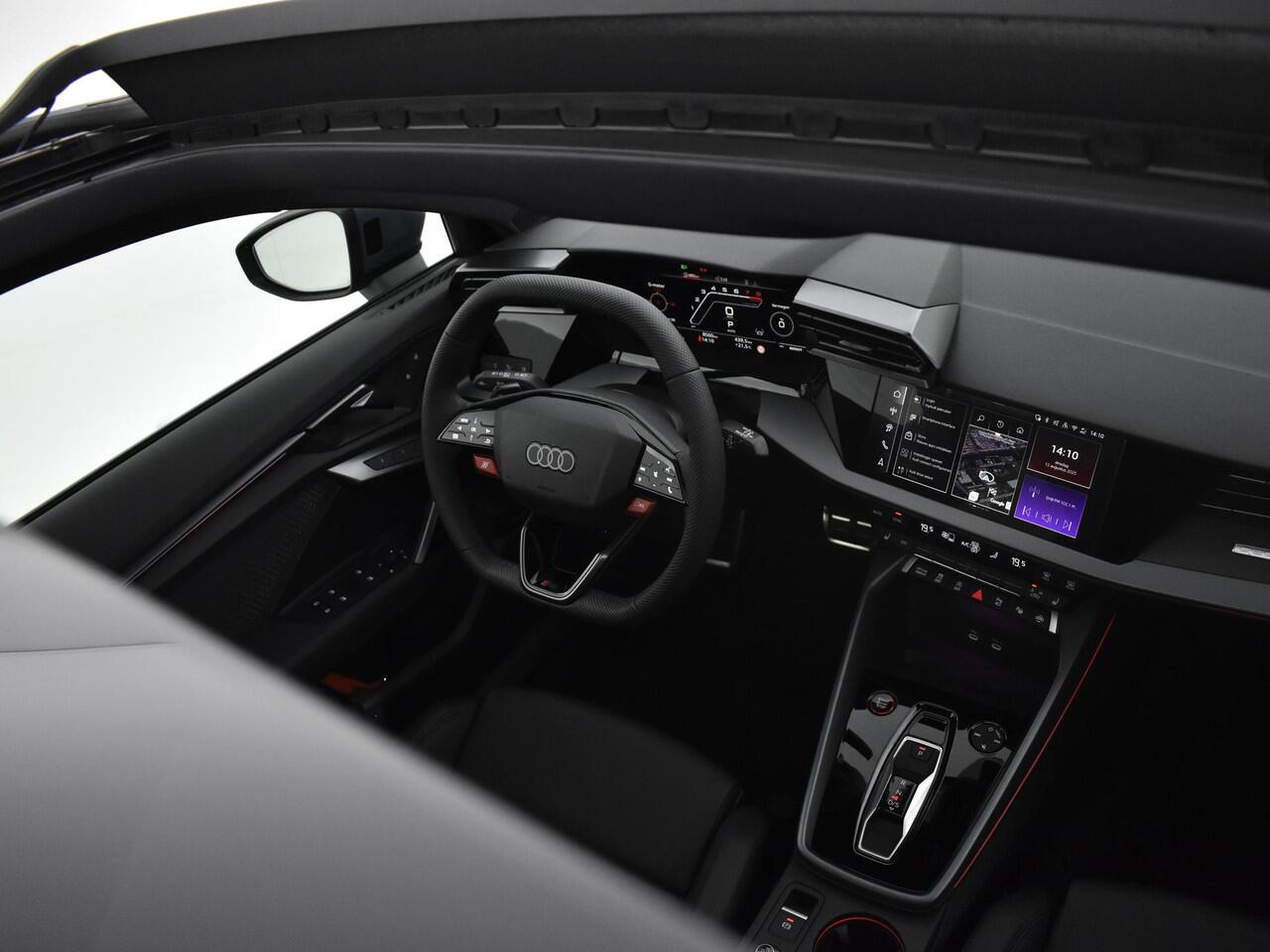 Audi RS3 Sportback 2.5 TFSI quattro 400 PK · Topsnelheid 280 km/h · RS Sportuitlaat · SONOS Premium 3D · Glazen panoramadak