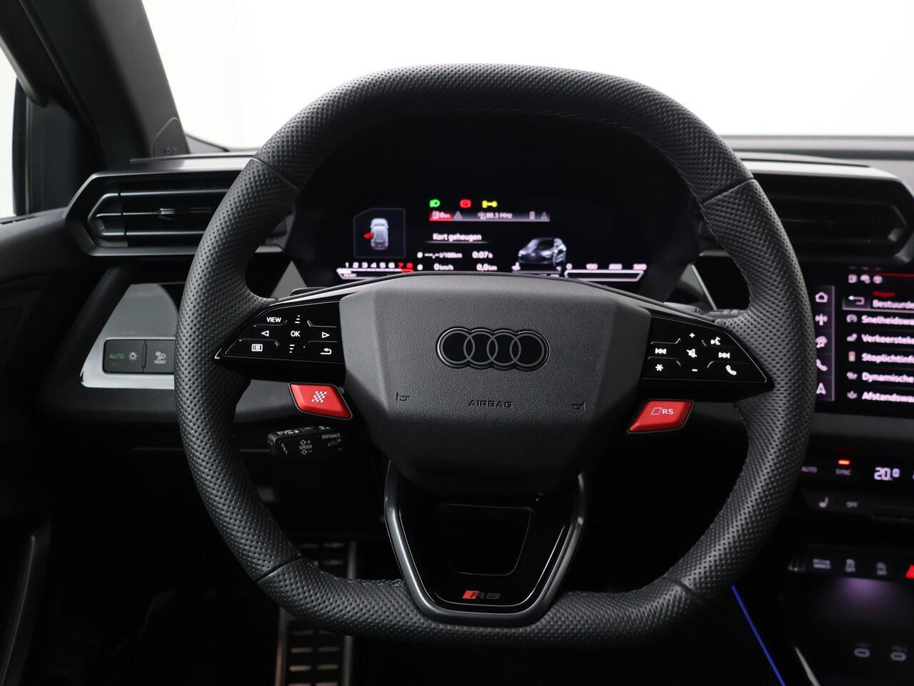 Audi RS3 Sportback 2.5 TFSI Quattro | 400 PK | Matrix LED lampen | RS Schaalstoelen | Audi Exclusive lak | SONOS premium 3D Sound | Topsnelheid 280 km/u | RS Sportuitlaat | Fabrieksgarantie tot 12-2029 of 100.000km| S line |