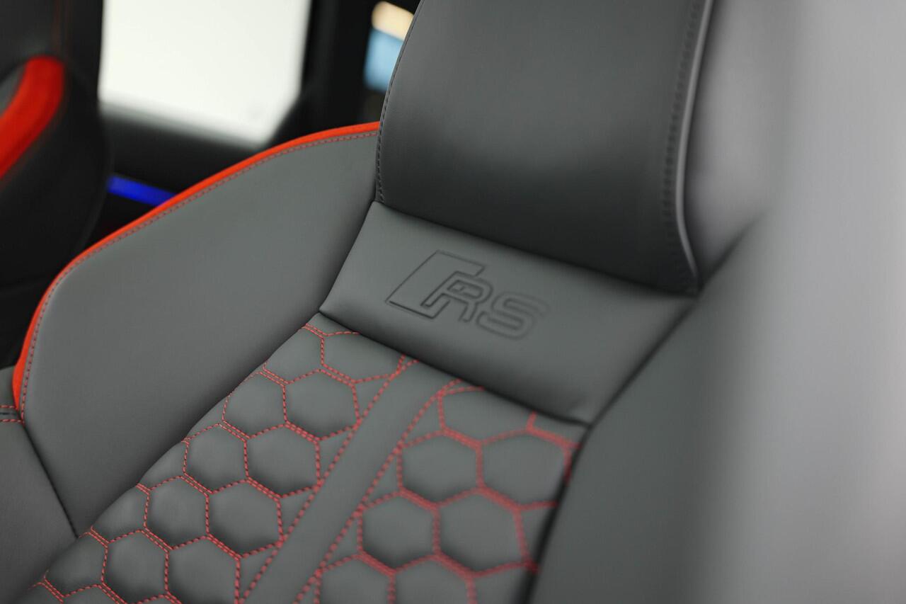 Audi RS3 Sportback 2.5 TFSI quattro |Keramisch|Pano|360|Carbon|HUD|B&O|Memory|