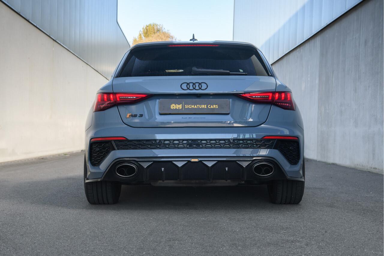 Audi RS3 URBAN AUTOMOTIVE - Akrapovic - Eventuri Performance Hatchback to stand out