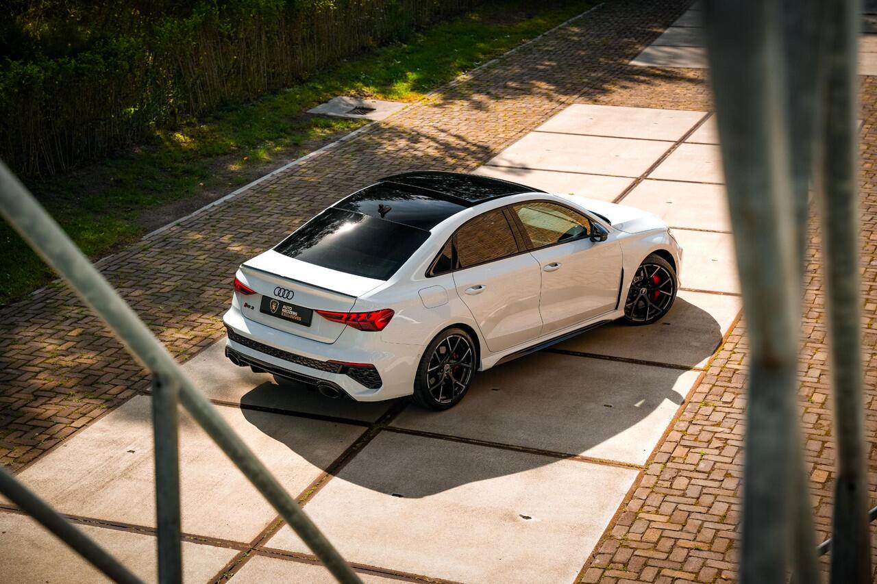 Audi RS3 Limousine 2.5 TFSI RS 3 quattro Panoramadak B&O HUD ACC Hulk Edition