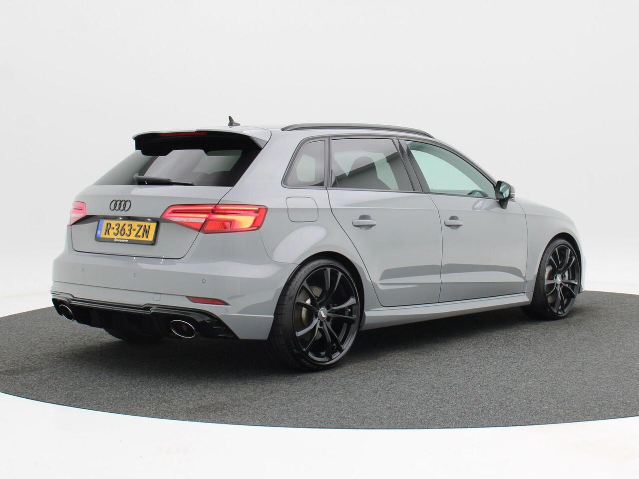 Audi RS3 Sportback 2.5 TFSi 400 Pk quattro | Matrix LED | Trekhaak | Nappa Leder | Digitale Cockpit | Abt 19 inch | Dealer onderhouden
