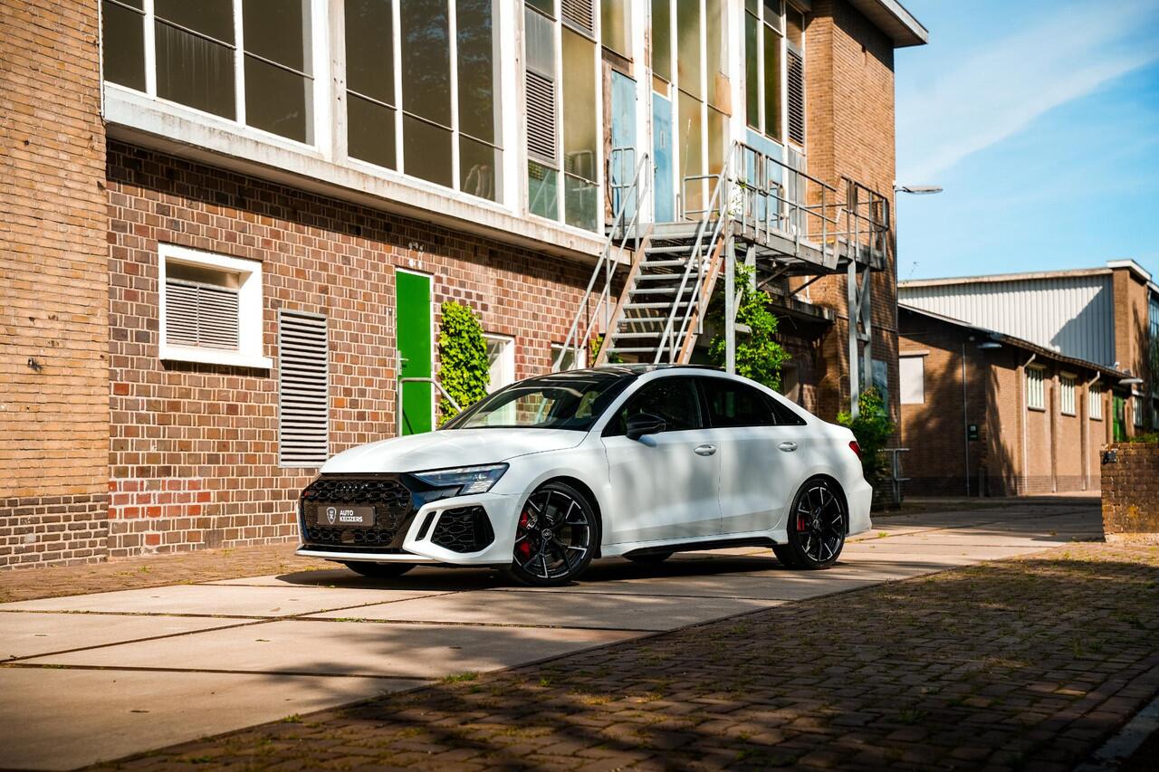 Audi RS3 A3 Limousine 2.5 TFSI quattro Panoramadak B&O HUD ACC Hulk Edition