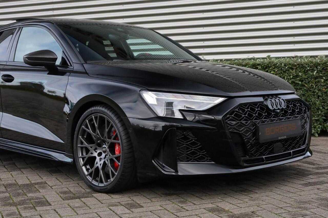 Audi RS3 Sportback Keramisch l Carbon l Pano l Massage