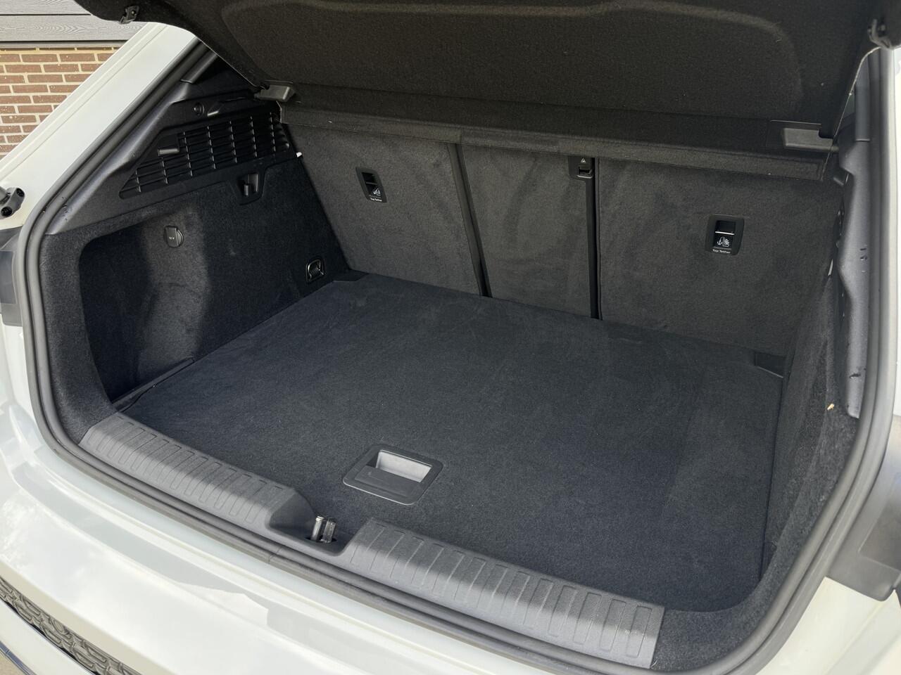 Audi RS3 Sportback 2.5 TFSI Quattro BTW, Panoramadak, Elektr. Stoelen