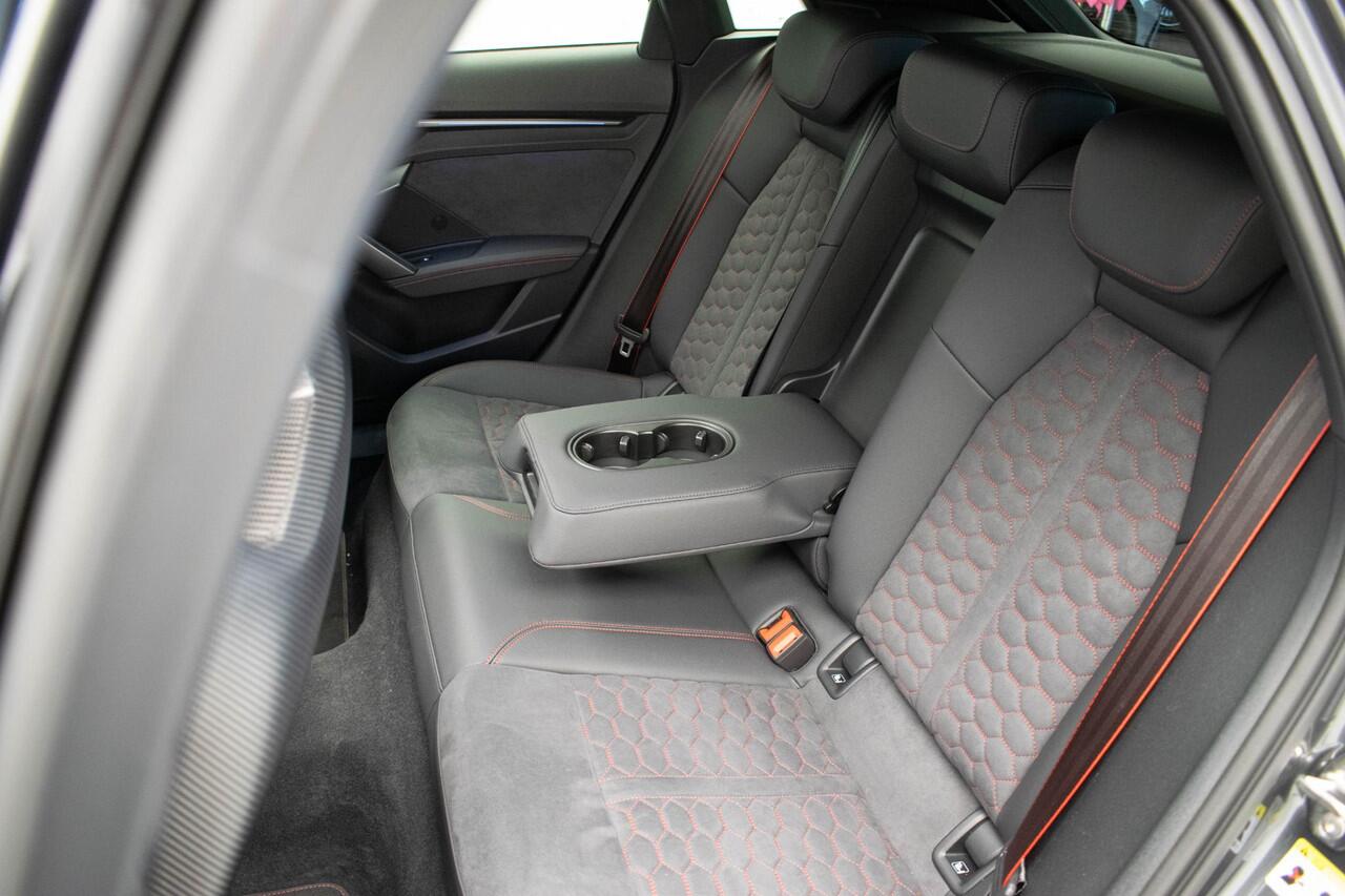 Audi RS3 Sportback 2.5 TFSI quattro |Pano|Kuipstoel|Sonos|HUD|