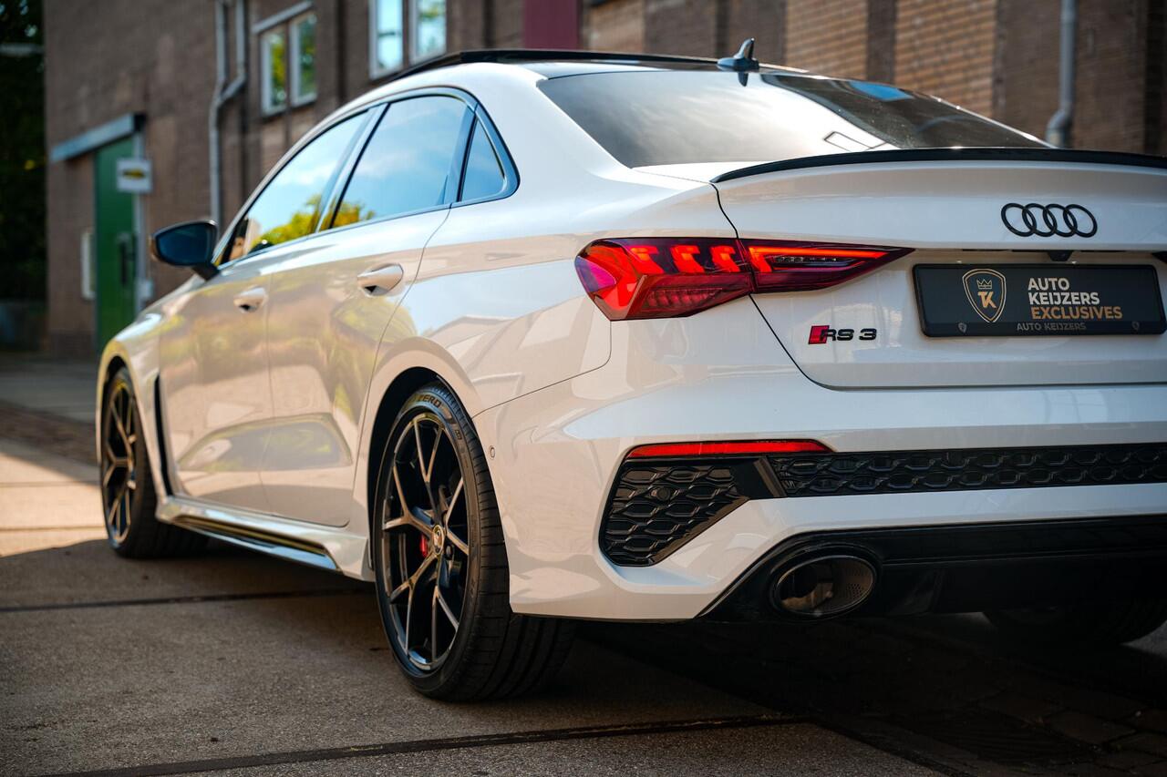 Audi RS3 Limousine 2.5 TFSI RS 3 quattro Panoramadak B&O HUD ACC Hulk Edition