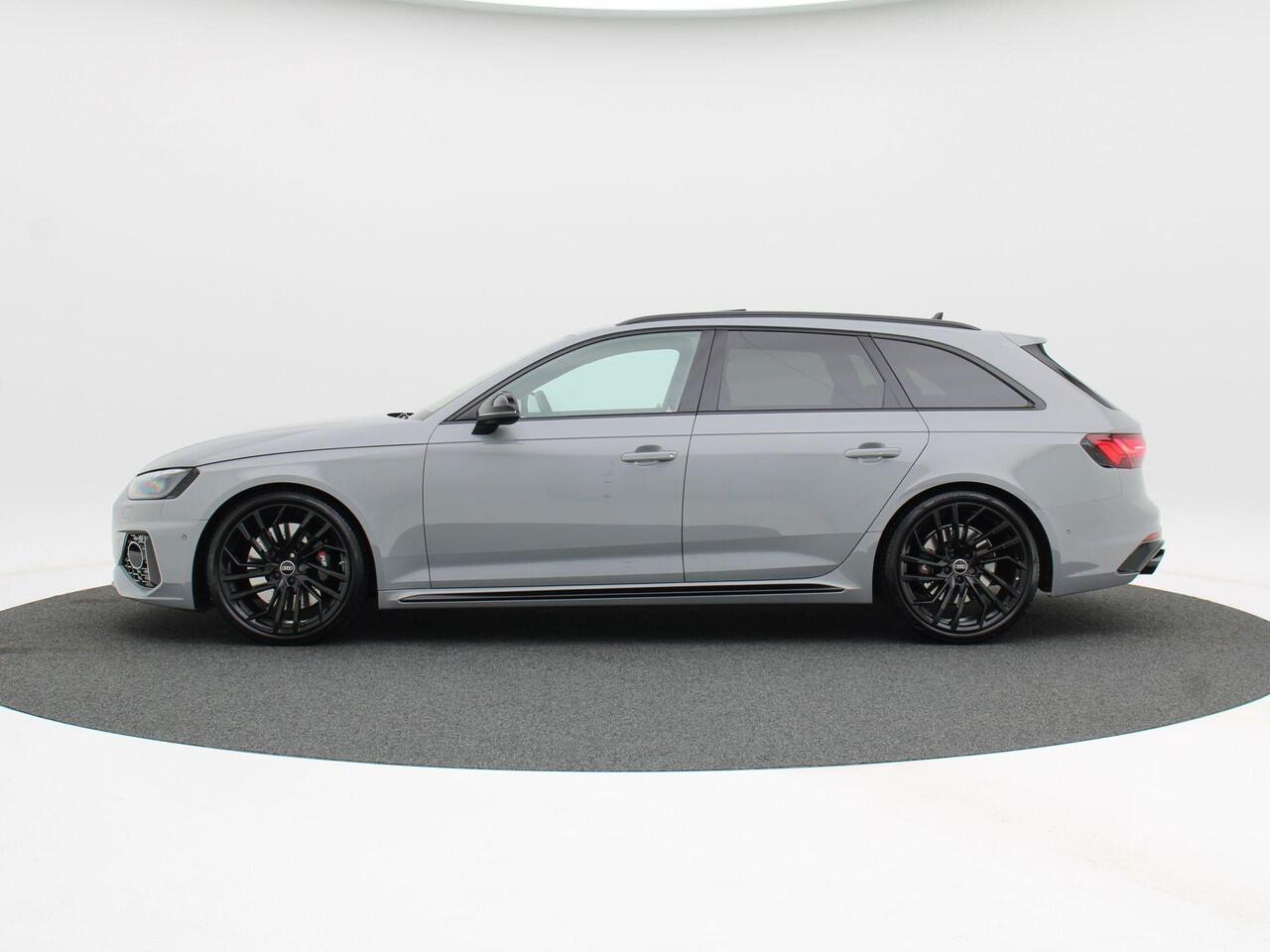 Audi RS4 Avant 2.9 TFSi 450 Pk quattro | Panoramadak | B&O Audio | Carplay | Adaptive Cruise | Stoel Verwarming | 20 Inch | 76.266 Km