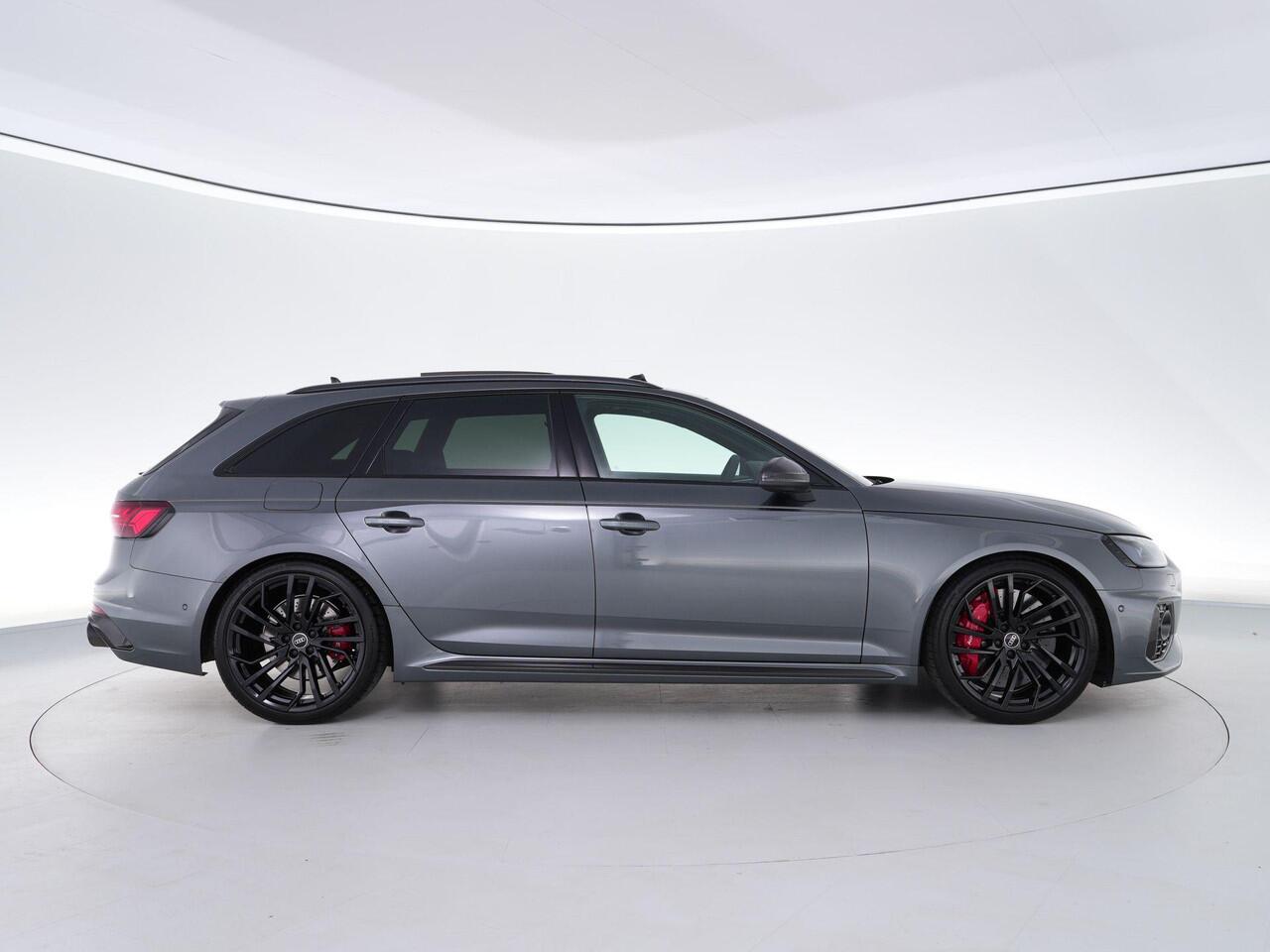 Audi RS4 quattro 2.9 TFSI RS 4 |Org. NL|dealer onderhouden|fabrieksgarantie|trekhaak|Milltek|keramisch|carbon ext.|panoramadak|B&O|memory|massage|Apple Carplay|360 camera|blind spot|