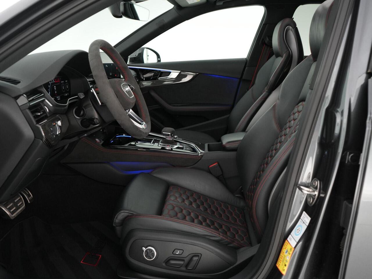 Audi RS4 quattro 2.9 TFSI RS 4 |Org. NL|dealer onderhouden|fabrieksgarantie|trekhaak|Milltek|keramisch|carbon ext.|panoramadak|B&O|memory|massage|Apple Carplay|360 camera|blind spot|