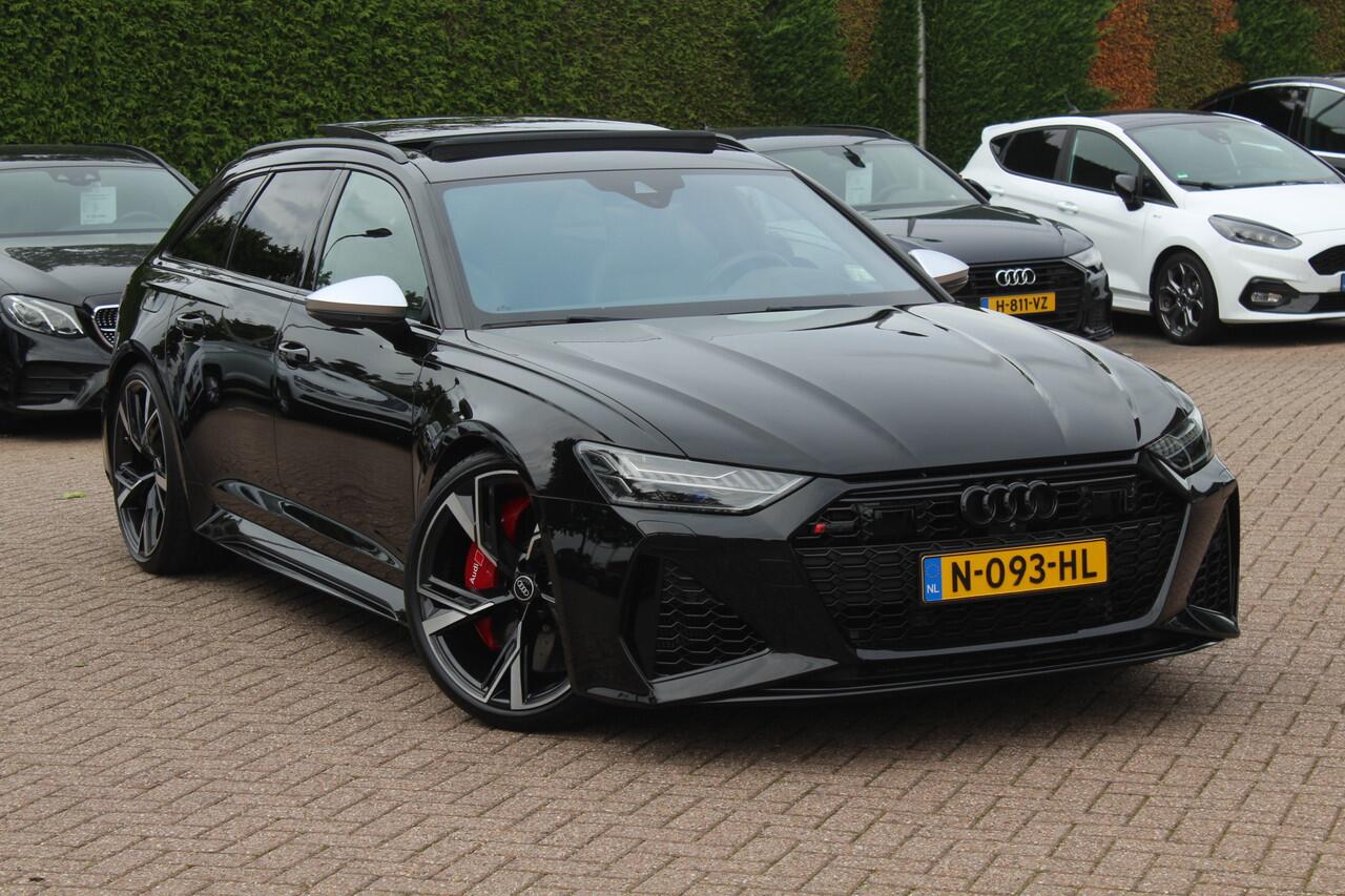 Audi RS6 Avant TFSI quattro / Trekhaak / Panoramadak / Keramisch / 360Camera / Head-up / Softclose / Standverwarming / B&O / Volleder / 22'' / Apple CarPlay / Achterasbesturing / Luchtvering / Dodehoek / DAB / ACC / St
