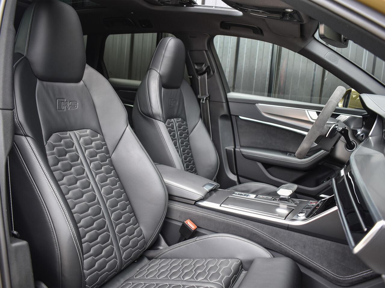 Audi RS6 Avant RS 6 TFSI Quattro 600pk Dynamic | B&O Sound | RS Sportuitlaat | Design Pack | Panoramadak | Head-Up | Sport Differntieel | Laser | Audi Exclusive Color | RS Seats | 4 Zone Climate | 4 Wheel Steering Assistent tour package