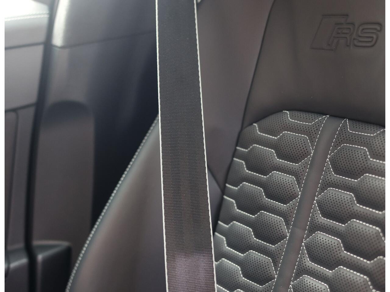 Audi RS6 Avant 4.0 TFSI quattro | Exclusive - Carbon - Pano - B&O