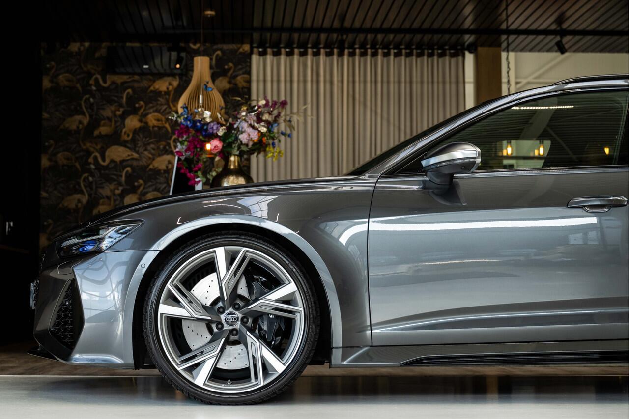 Audi RS6 Avant TFSI quattro | BTW | BLACK PACK | Trekhaak | PANO | B&O | Matrix | Stoelventilatie |