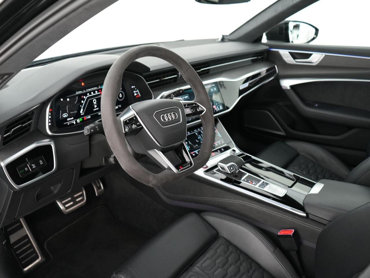 Audi RS6 Avant 600pk TFSI quattro |B&O Advanced|dynamic plus pakket|carbon pakket|luchtvering|keramisch|panoramadak|dynamic steering|HUD|BLIS|stoelventilatie|matrix LED|