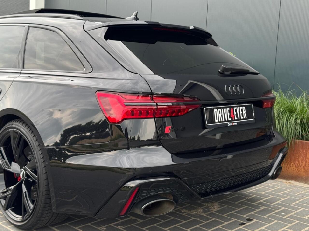 Audi RS6 RS 6 TFSI quattro FULL DYNAMIC PLUS KERAMIC PANO ACC SFEER