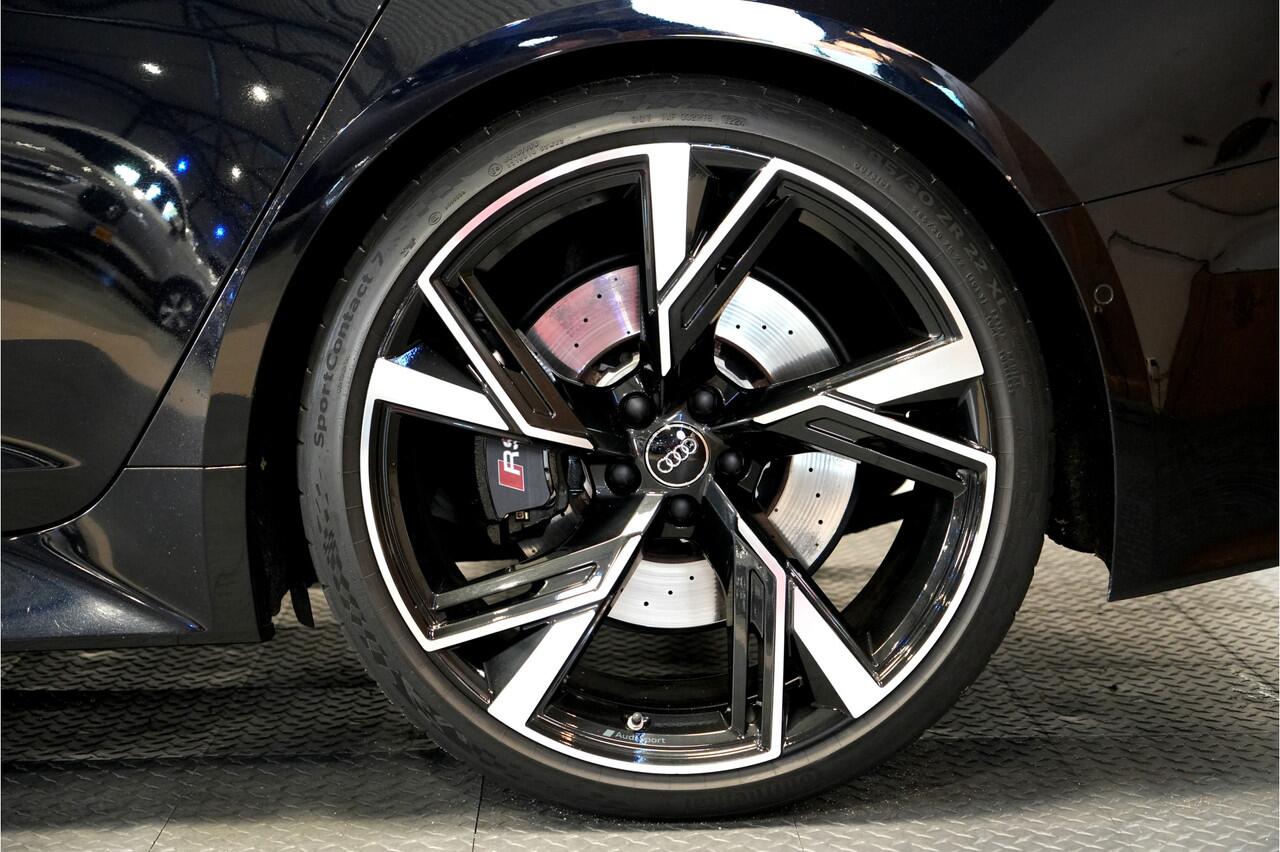 Audi RS6 Avant 4.0 TFSI 441kW/600pk Aut8 Quattro Performance LUCHTVERING + SOFTCLOSE + BANG&OLUFSEN + STANDKACHEL + 360 CAMERA + HEAD-UP + DUBBEL GLAS + ADAPT.CRUISE + LANE ASSIST + MATRIX LED + STOELVERWARMING&-VENTILATIE + HEAD-UP + EL.TREKHAAK + 22" LM-VELGEN!!