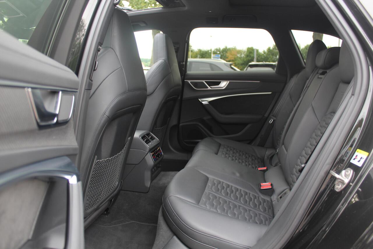 Audi RS6 Avant TFSI quattro / Trekhaak / Panoramadak / Keramisch / 360Camera / Head-up / Softclose / Standverwarming / B&O / Volleder / 22'' / Apple CarPlay / Achterasbesturing / Luchtvering / Dodehoek / DAB / ACC / St