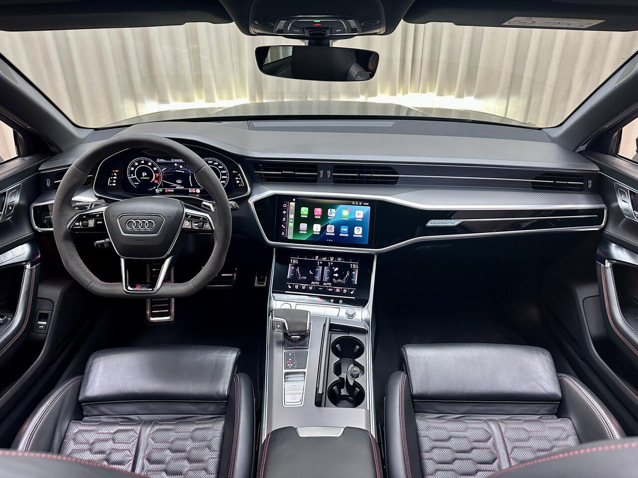 Audi RS6 C8 *ABT 700PK* Goodwood Green / Keramisch / Carbon Pakket / B&O / 22" ABT / HUD / Pano / Stoelventilatie / Soft Close / MATRIX