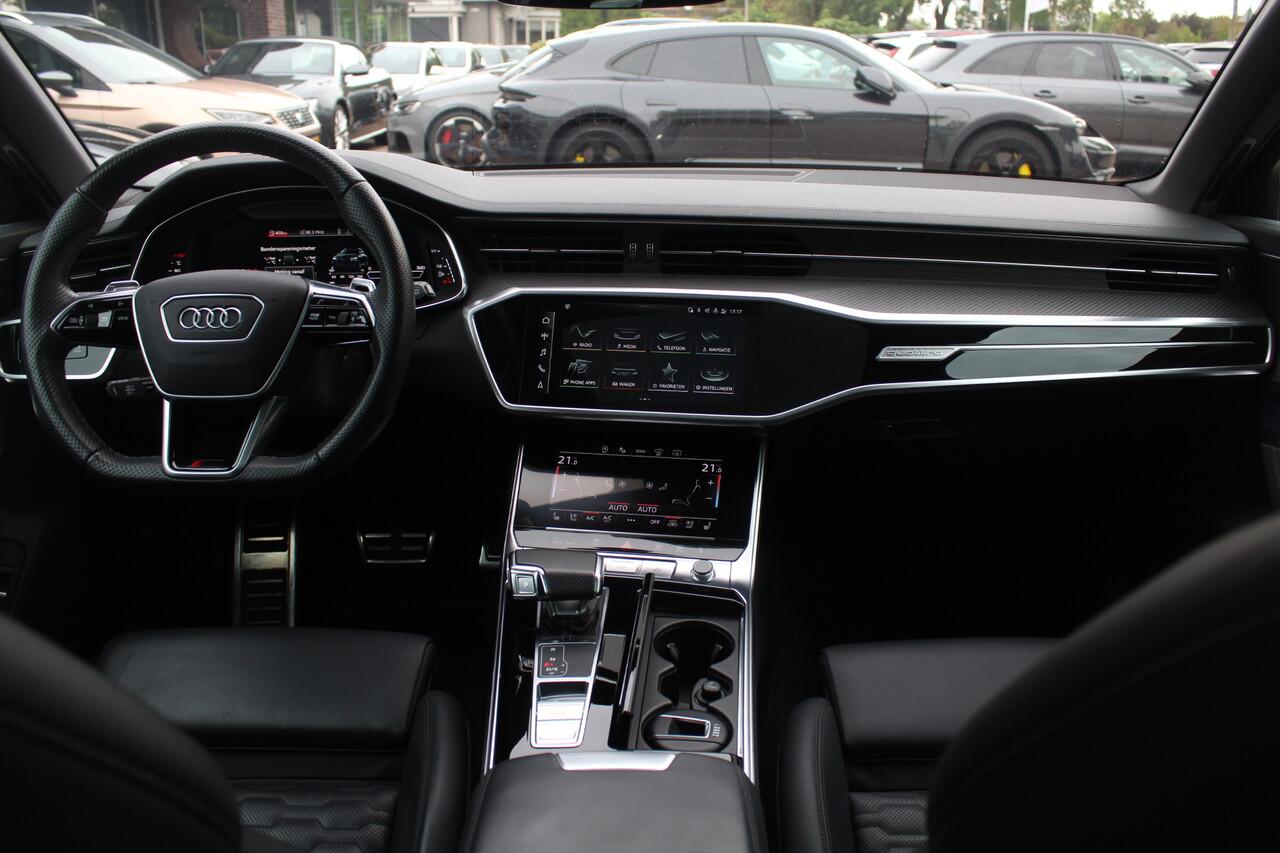 Audi RS6 Avant TFSI quattro / Trekhaak / Panoramadak / Keramisch / 360Camera / Head-up / Softclose / Standverwarming / B&O / Volleder / 22'' / Apple CarPlay / Achterasbesturing / Luchtvering / Dodehoek / DAB / ACC / St