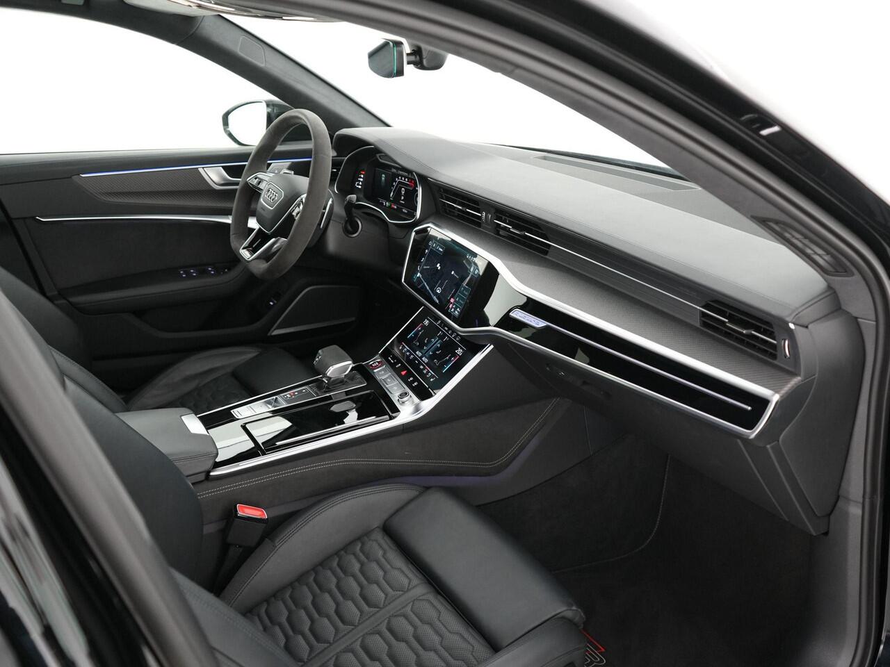 Audi RS6 Avant 600pk TFSI quattro |B&O Advanced|dynamic plus pakket|carbon pakket|luchtvering|keramisch|panoramadak|dynamic steering|HUD|BLIS|stoelventilatie|matrix LED|