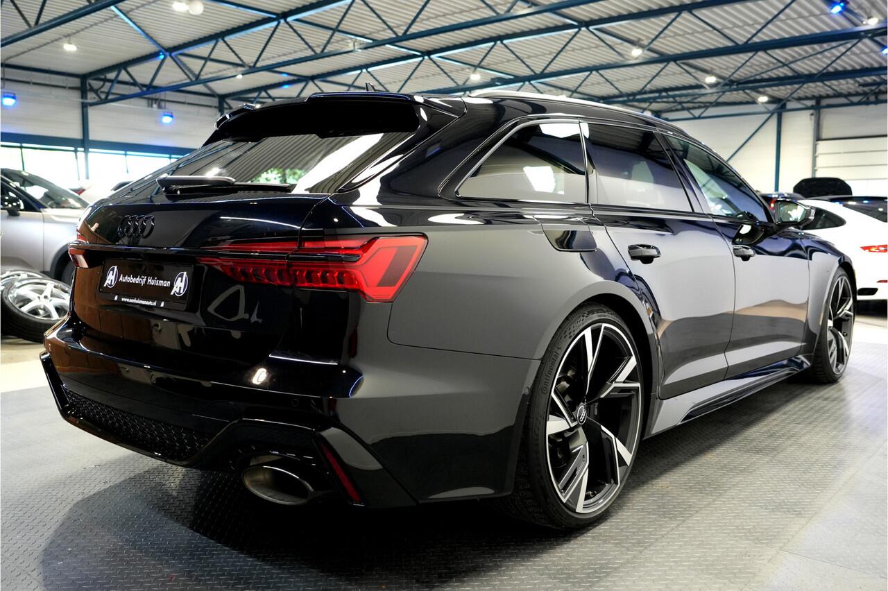 Audi RS6 Avant 4.0 TFSI 441kW/600pk Aut8 Quattro Performance LUCHTVERING + SOFTCLOSE + BANG&OLUFSEN + STANDKACHEL + 360 CAMERA + HEAD-UP + DUBBEL GLAS + ADAPT.CRUISE + LANE ASSIST + MATRIX LED + STOELVERWARMING&-VENTILATIE + HEAD-UP + EL.TREKHAAK + 22" LM-VELGEN!!