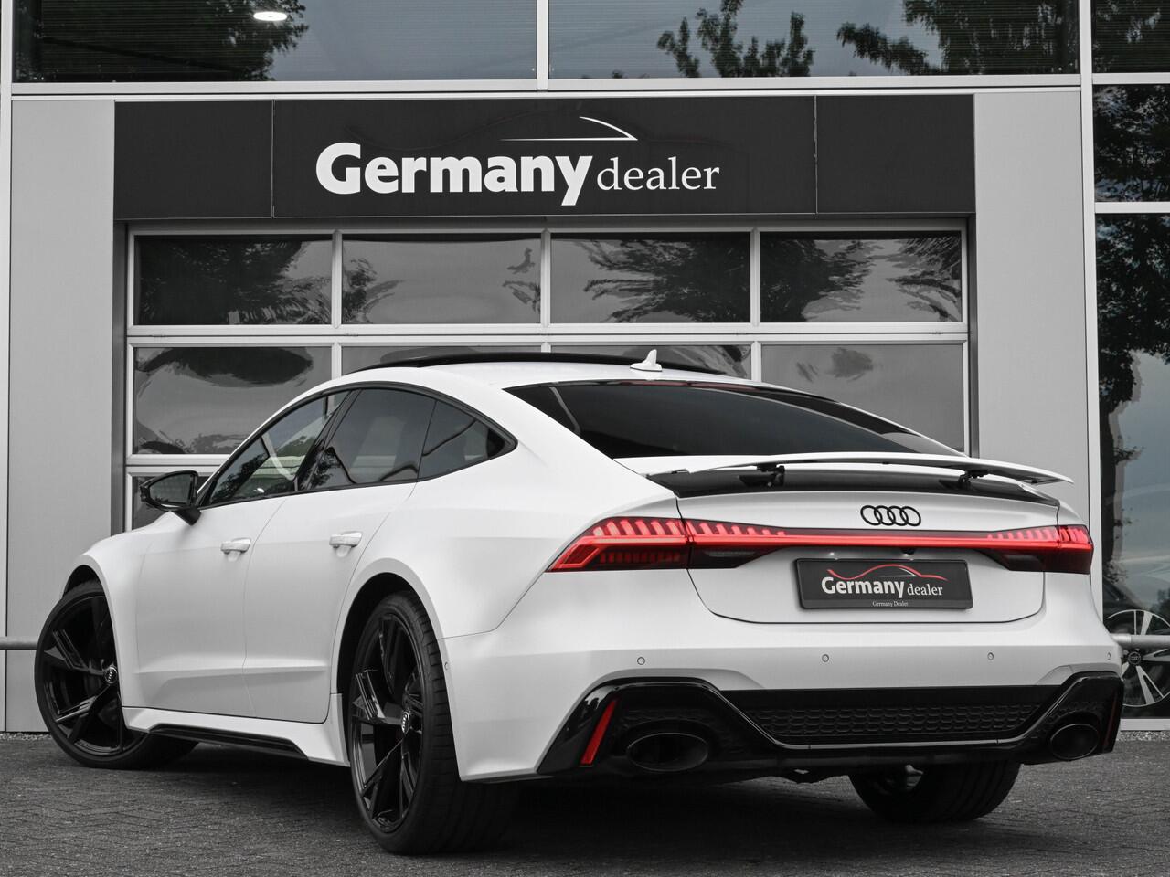 Audi RS7 Sportback 4.0TFSI 600pk Quattro Black optic Matt-Audi-Excl Keramiek B&O Pano 4W-best Softclose Carbon Head-Up
