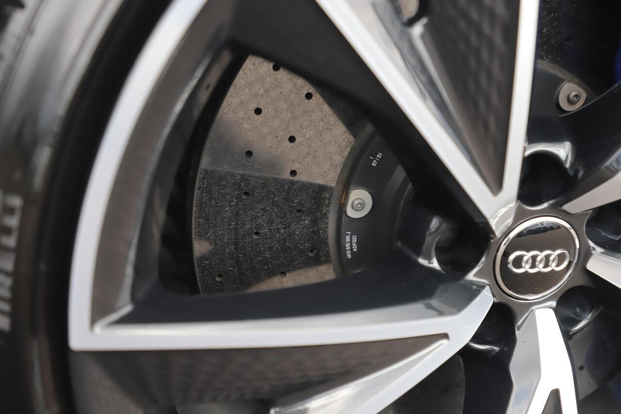 Audi RS7 4.0 TFSI RS 7 Sportback Quattro 600PK 1 Jaar Garantie 22 inch Ceramic B&O High End Alcantara Hemel Dynamic Plus Pack 4-wiel Sturing Softclose Stoelverkoeling Panoramadak Laser LED HUD 360 Camera Full Options! Nieuwstaat!