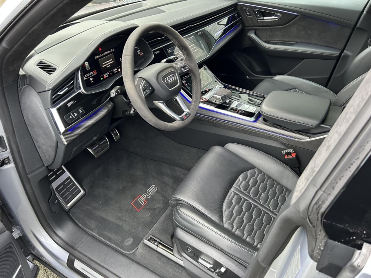 Audi RSQ8 Dynamic Carbon B&O Ceramic NIEUW! ?