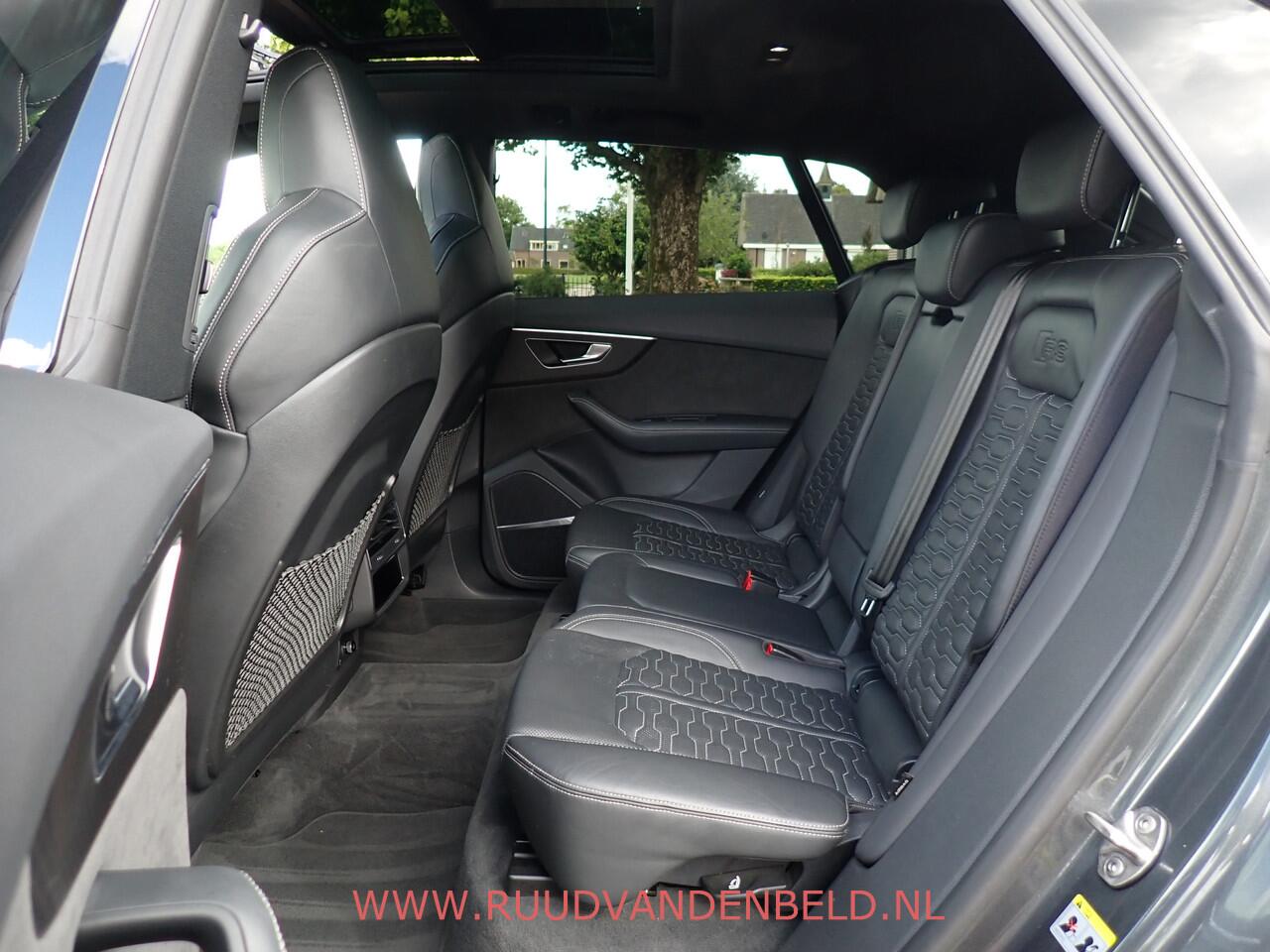 Audi RSQ8 4.0TFSI QUATTRO CARBON/CERAMIC/ACC/MASSAGE/VENTILATIE/B&O/HEADUP